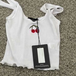 Pretty little thing crop top